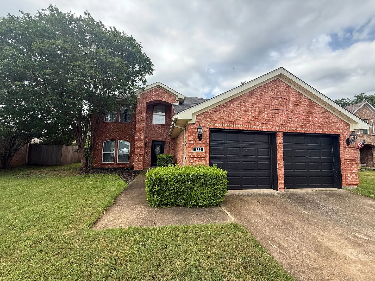 Move In Special $500 Off 1st Full Months Rent Lake Dallas Home!! — Photo 1