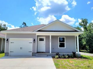 3047 N 7th Ave, Milton, FL 32583