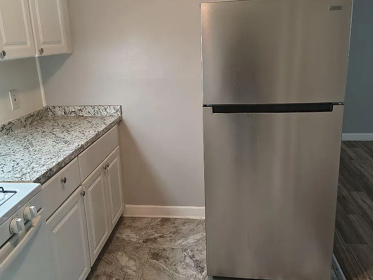 467 Allen St #101 — Photo 14