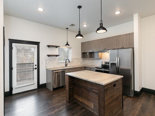 4006 S Lone Pine Ave #224