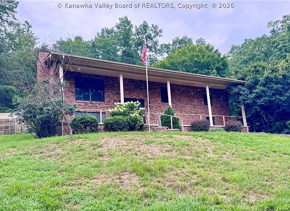 2nd image of 2141 Queen Rd