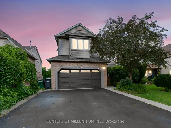 7227 Windrush Ct, Mississauga, ON L5N 6K1