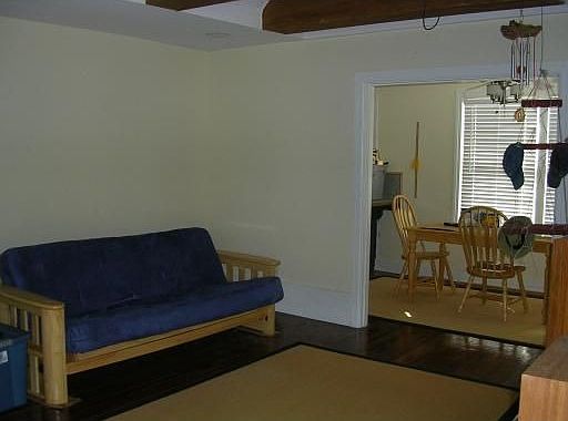 2nd image of 125 Beach Park Pl