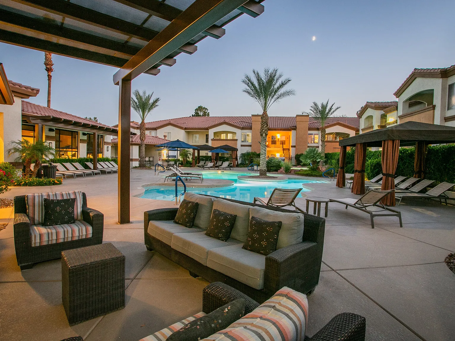 Vintage at The Lakes Apartments — Photo 4