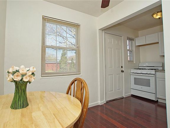 3rd image of 471 Clearview Dr #H17