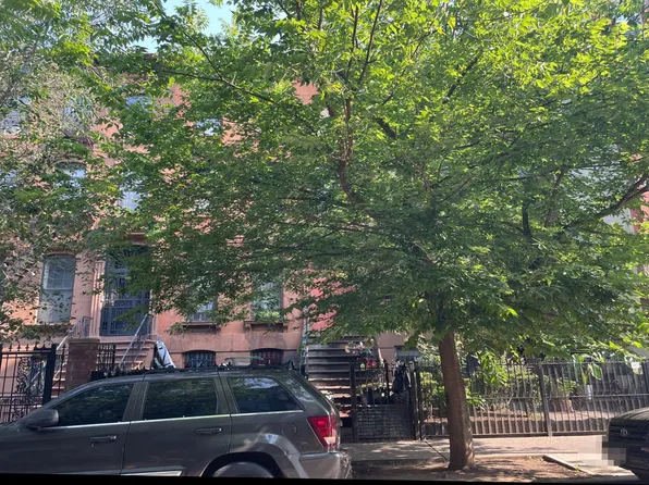 523 Gates Ave, Brooklyn, NY 11216