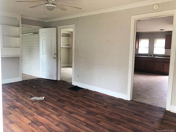 2nd image of 1124 W 7th Ave