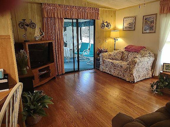 4th image of 1826 Bloom Dr #290