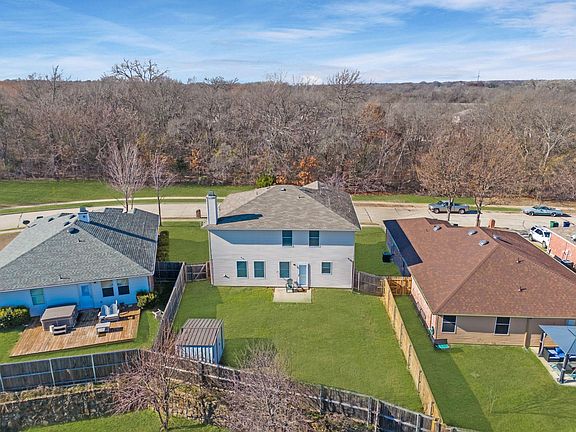 5th image of 1312 Annalea Dr