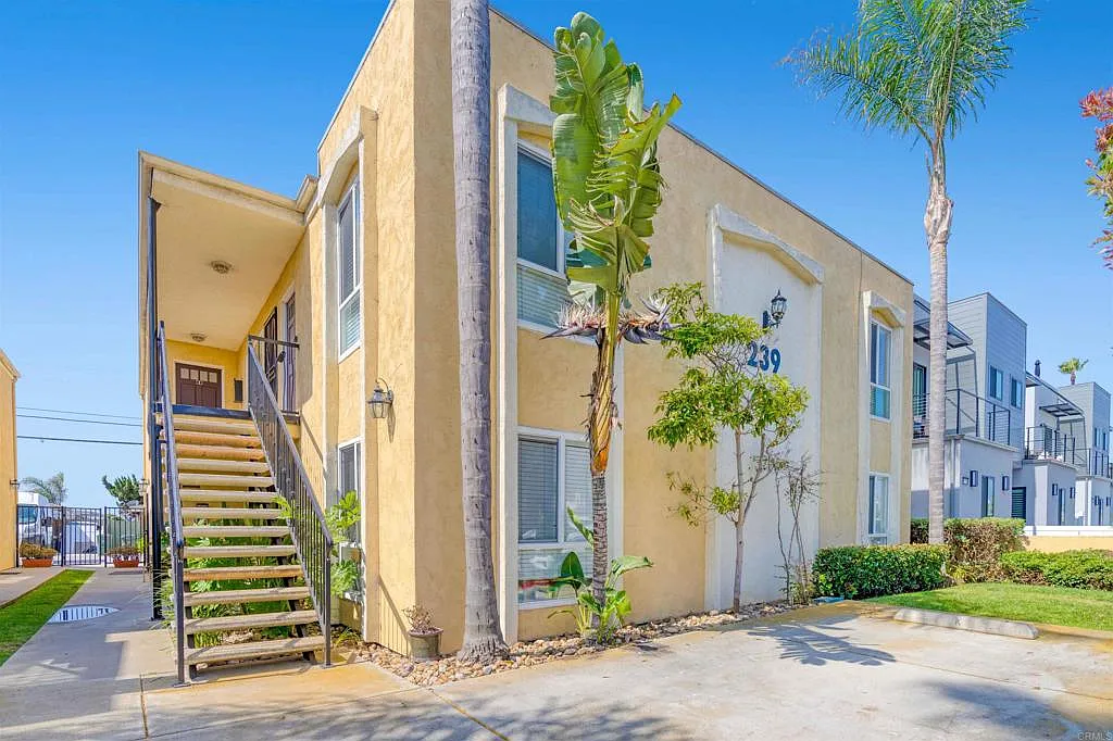 1 bed, 578 sqft, $2,299 — Photo 4