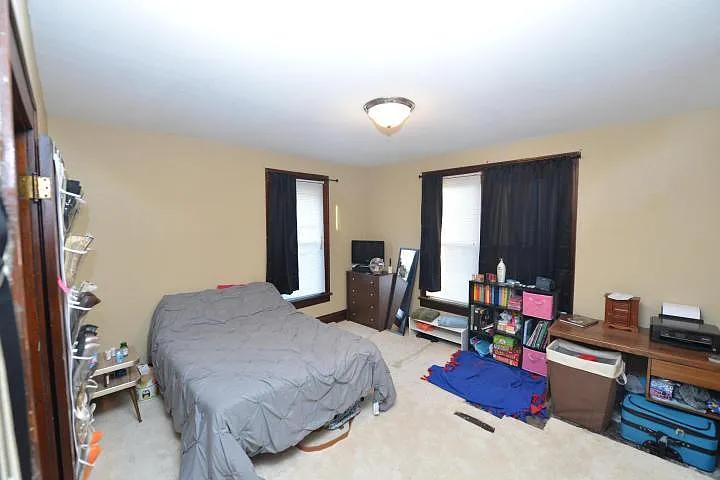 452 Clinton St — Photo 13