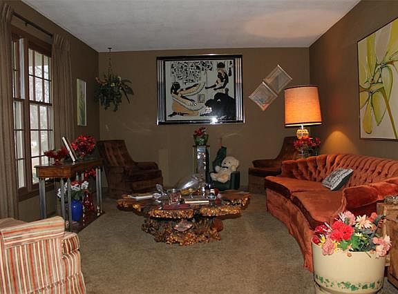 3rd image of 1825 Seven Pines Dr