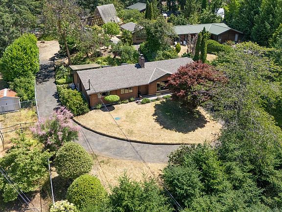 2nd image of 1600 Seacrest Rd