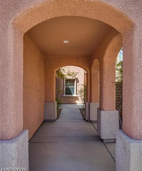 11824 Orense Dr — Photo 2