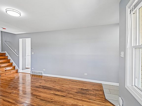 4th image of 15455 Millard Ave