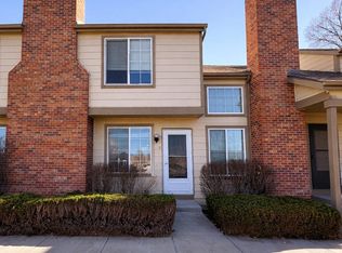 805 Summer Dr, Highlands Ranch, CO 80126