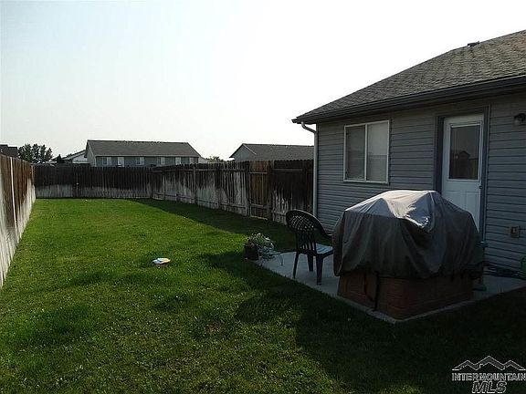 Large fenced back yard