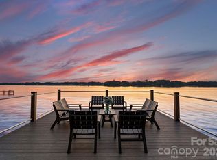 138 Lakefront Dr, Mooresville, NC 28117