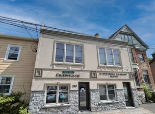 259 Queen St #1, Kingston, ON K7K 1B5