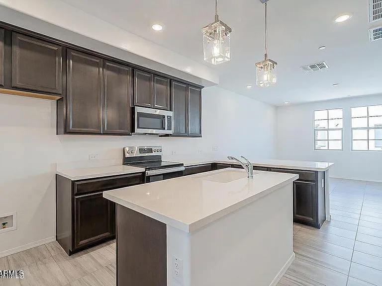 2669 S Peppertree Dr #106 — Photo 4