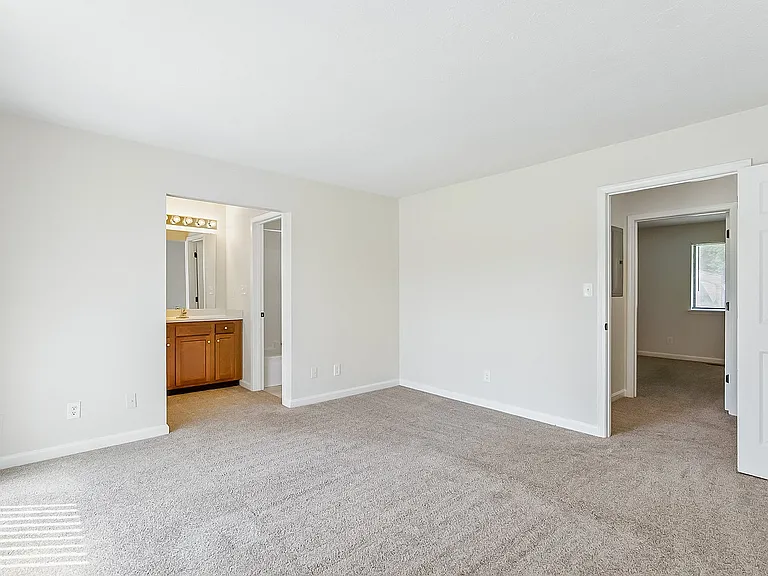 Arbor - Bedroom 1