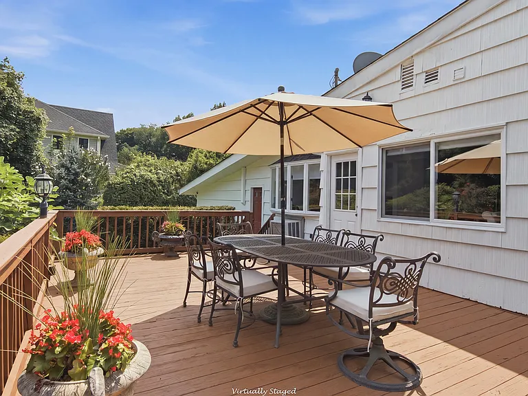 7 Laurie Pl — Photo 21