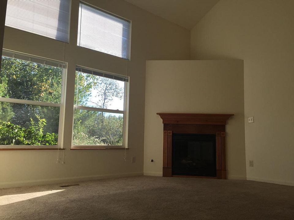 1st image of 2044 Pine Forest Dr