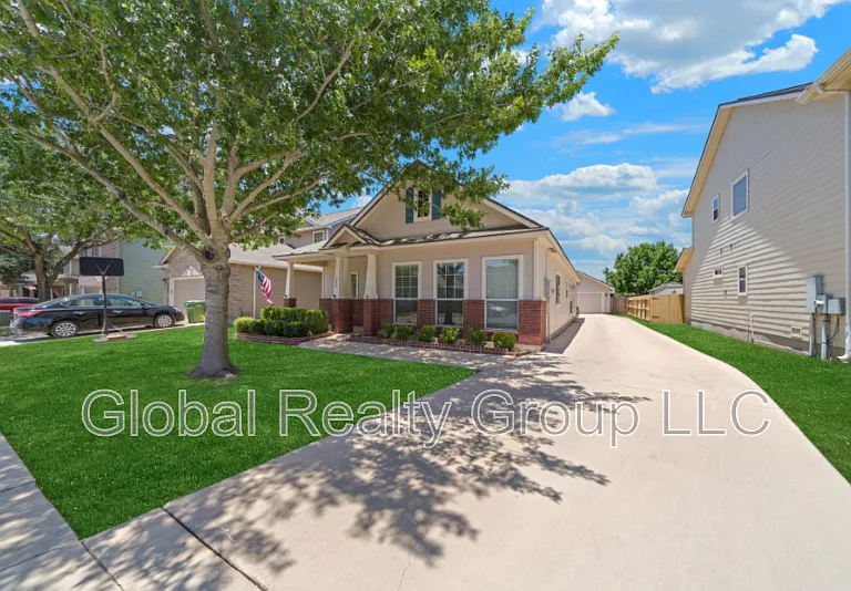 308 Rustic Trl — Photo 2