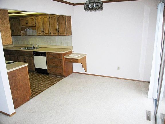 Dining Area leading to the Deck