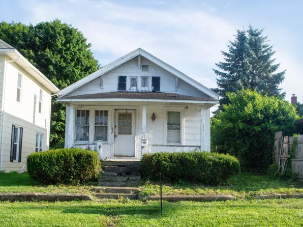213 E Beech St, Hillsboro, OH 45133