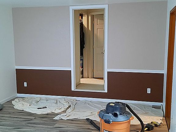 New Paint/Floor 2nd Suite