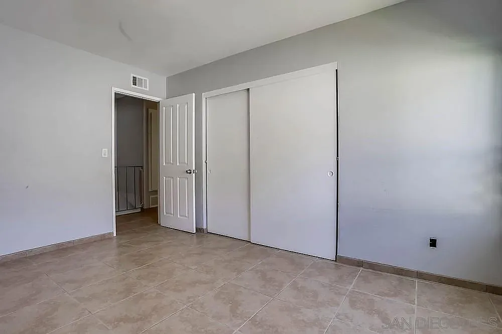 2 bed, 924 sqft, $2,695 — Photo 3