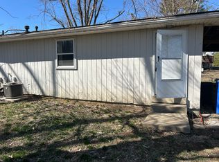 5112 Martin Rd APT E, Newburgh, IN 47630