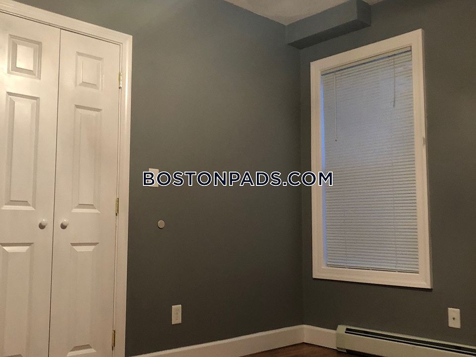 893 Western Ave Lynn MA Zillow