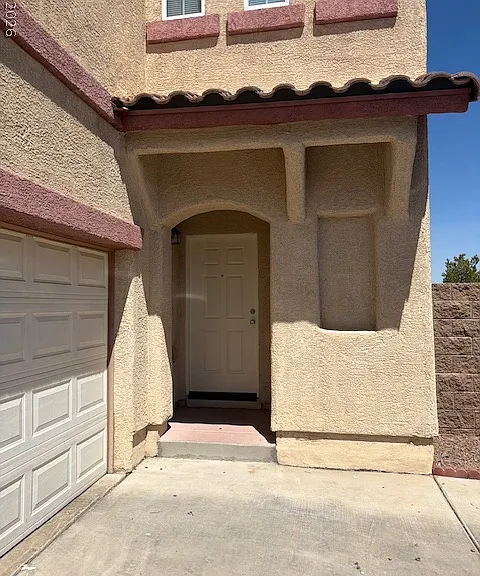 731 Emerald Idol Pl — Photo 5