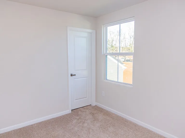 327 White Birch Rd — Photo 26
