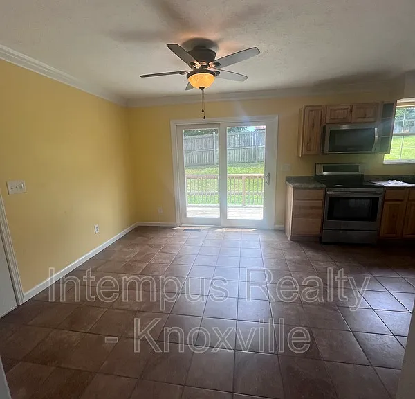 7728 Chapel Bend Dr — Photo 13