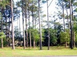5203 Driftwood Ln, Morehead City, NC 28557