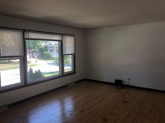 4th image of 10626 S Vicky Ln