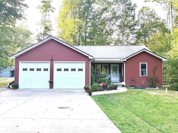 2902 W Stratford Cir, Crawfordsville, IN 47933