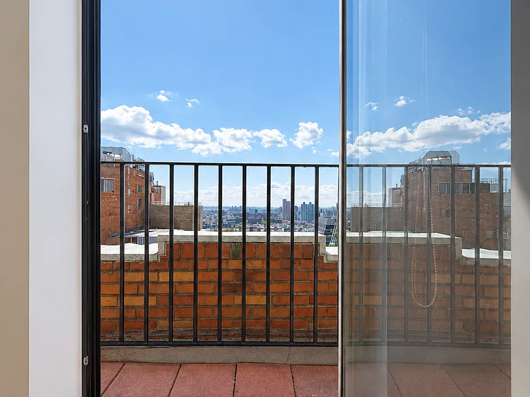 1080 Amsterdam Ave #2002 — Photo 18