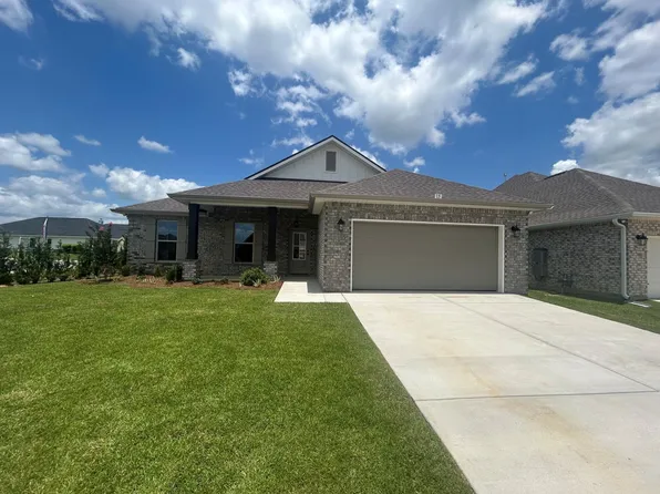 15 Hydrangea Blvd, Freeport, FL 32439