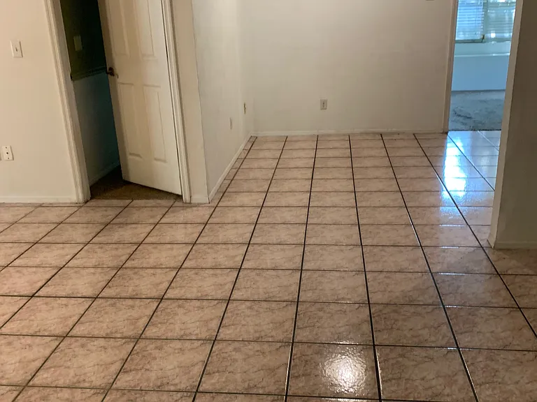 1044 Henson Ct — Photo 11