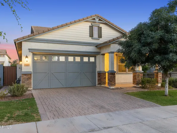 3929 E APPALOOSA Road, Gilbert, AZ 85296