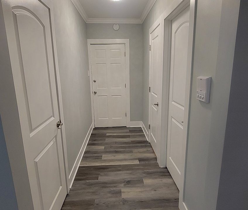 1st image of 726-726 W Roscoe St #1E