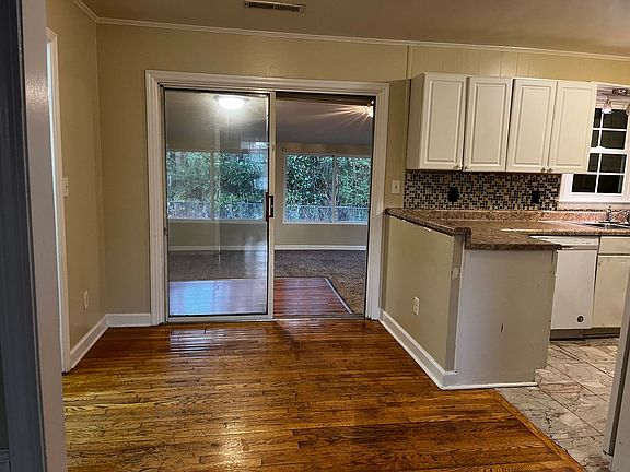 4th image of 1410 Blue Jay Ct