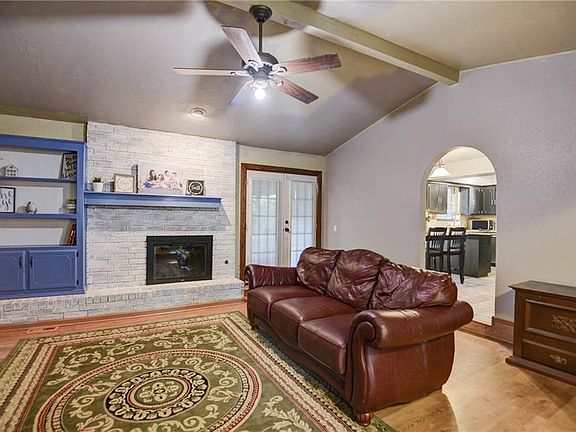 5th image of 3720 NE 143rd St
