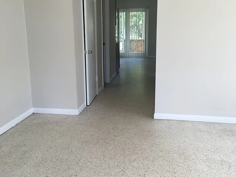 914 San Remo Ave — Photo 4