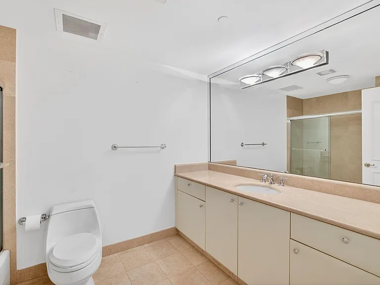 2100 N Ocean Blvd #8-B — Photo 24