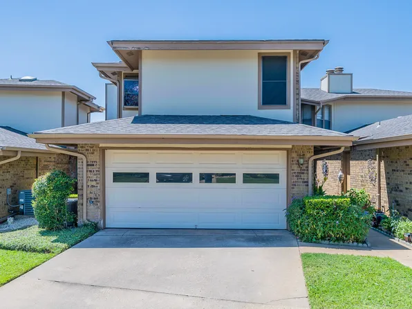 74 Morrow Dr, Bedford, TX 76021